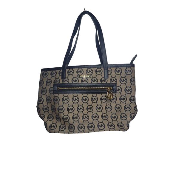 Michael Kors Kempton Purse - Picture 1 of 2